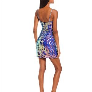 City vibe sequin dress.